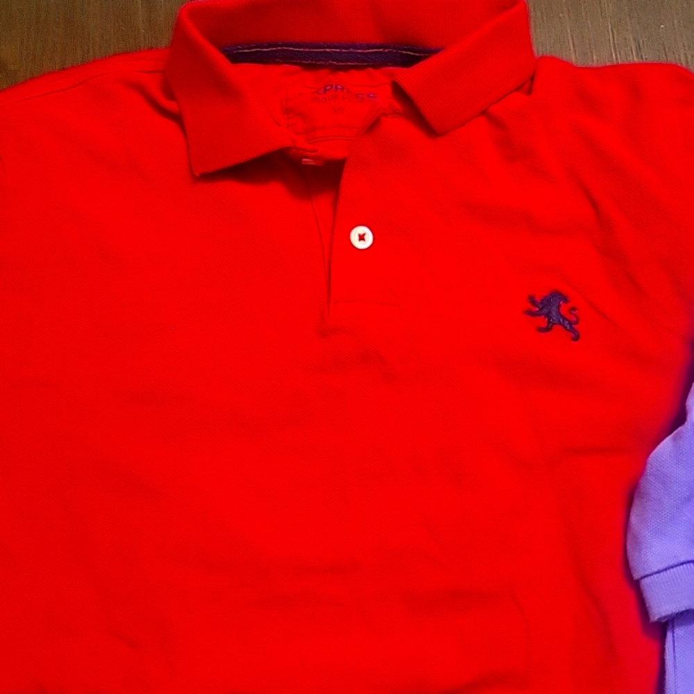 2 Mens shirts size small